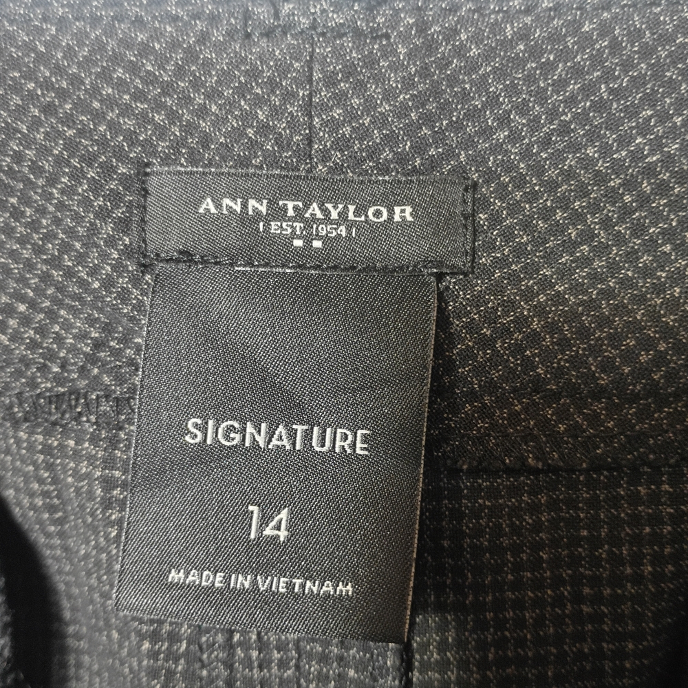 Ann Taylor Black Boot Cut Dress Pants - Picture 4 of 5